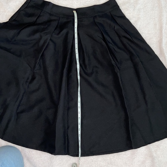 A line skirt - Picture 4 of 10